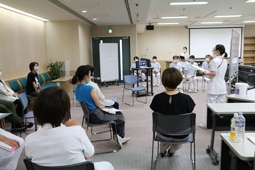 看護学部の演習の様子