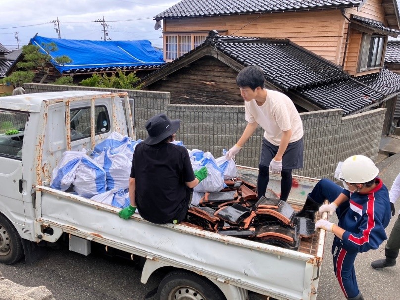news_240699_volunteer-1