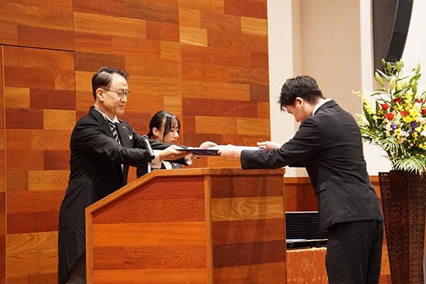 学位記授与