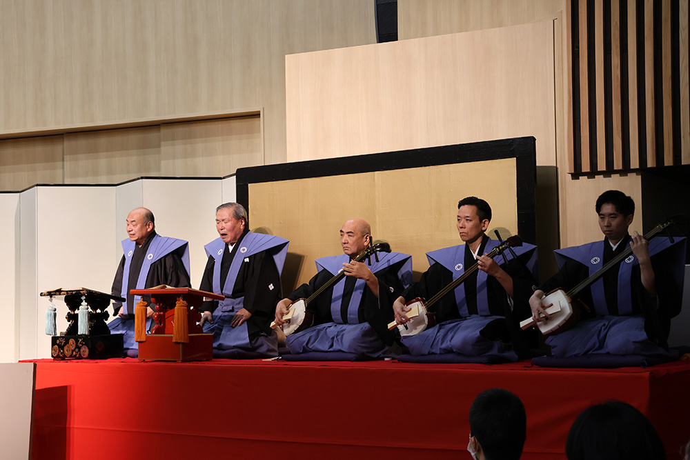 news_kamigata_senbonsakura_3