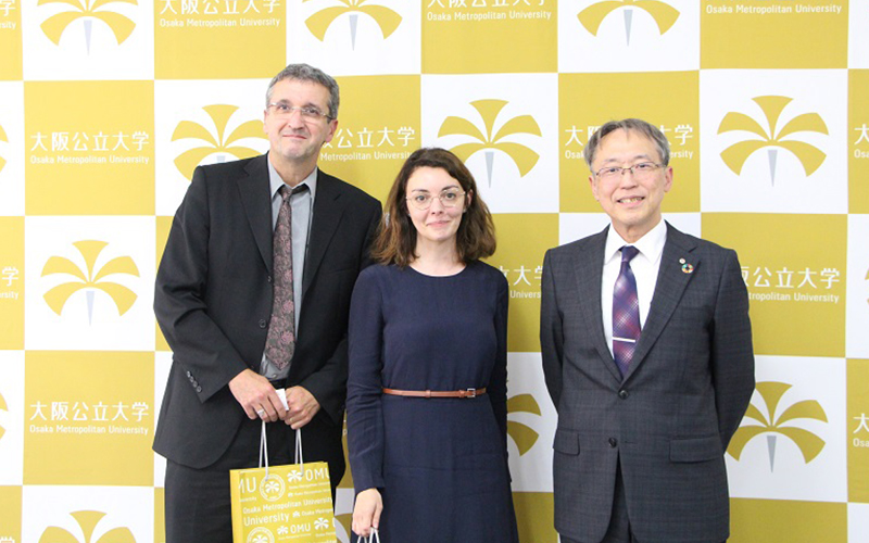 CY-セルジー・パリ大学　Luciana Radut-Gaghi副学長、Fabrice Goubard副学長と辰巳砂学長