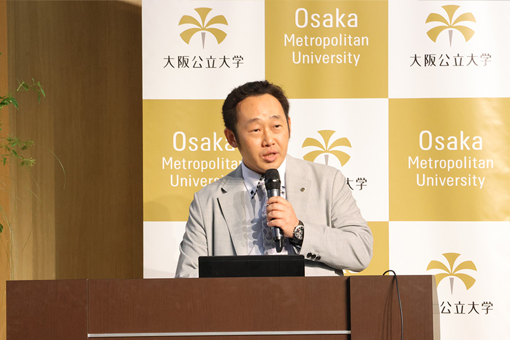 大阪公立大学理学研究科 飯田 琢也教授