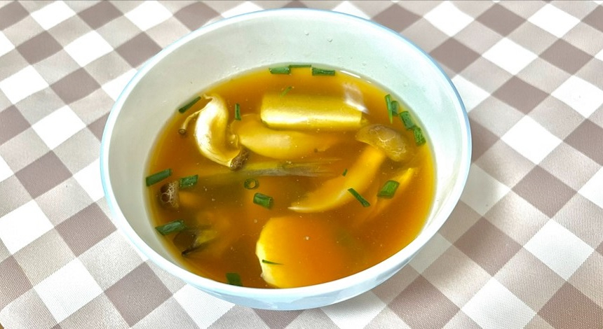 ししゃもとさといものお味噌汁