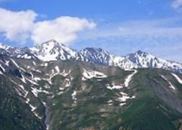 初夏の白馬三山