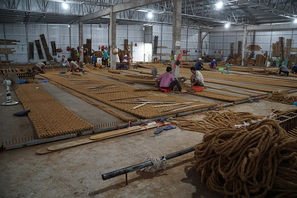 Photo_coconut factory2