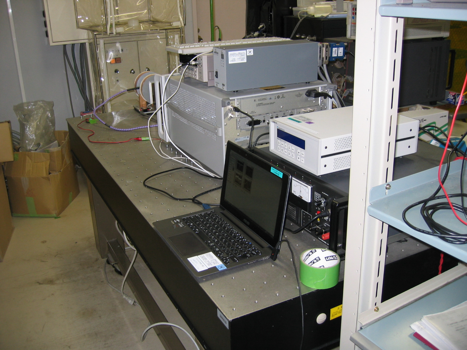 12_FMR_and_EMF_measurement_01_system_side.JPG