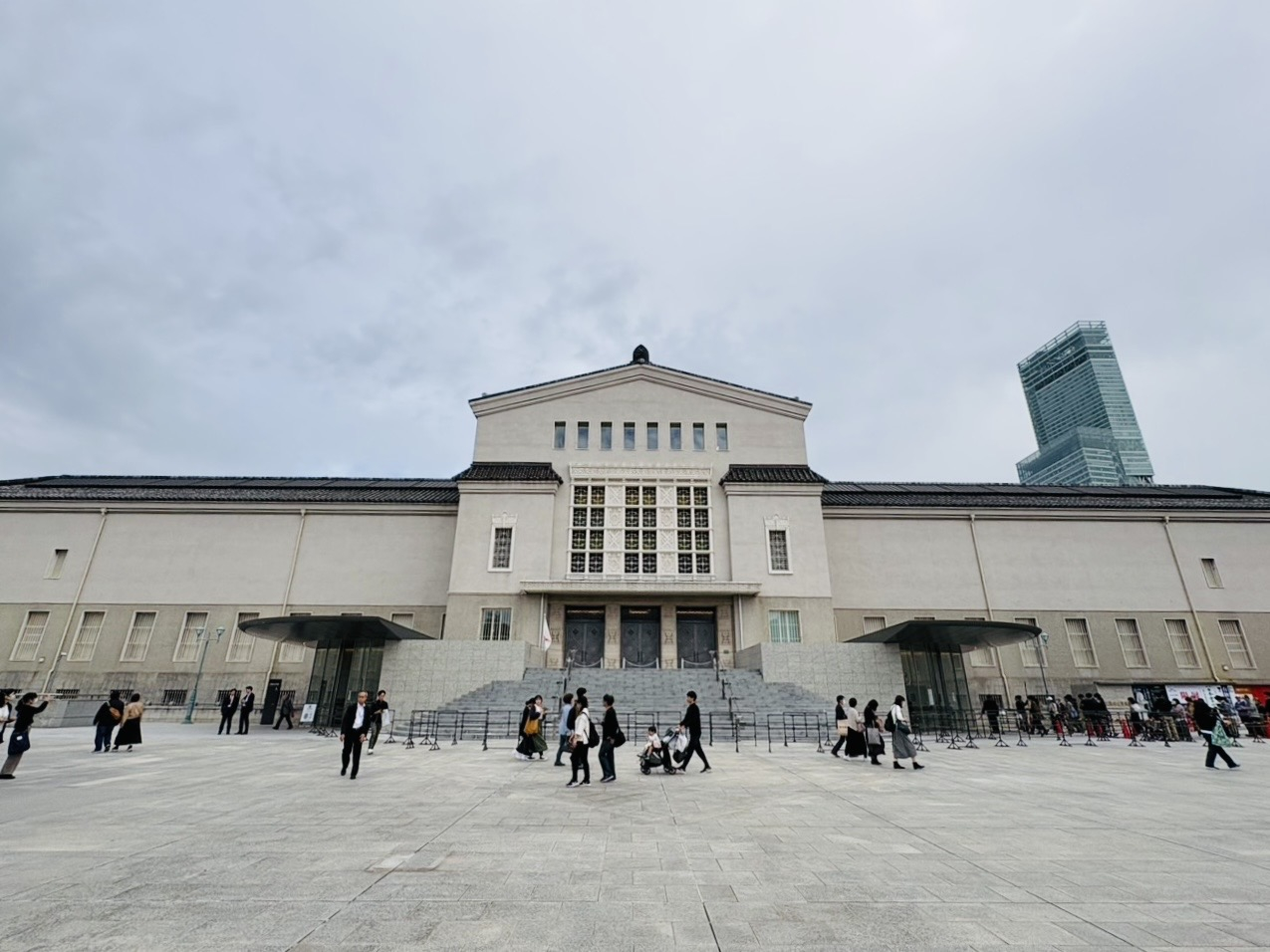 大阪市立美術館 正面0682BD1D-8887-415E-B91D-0B5434101BD6