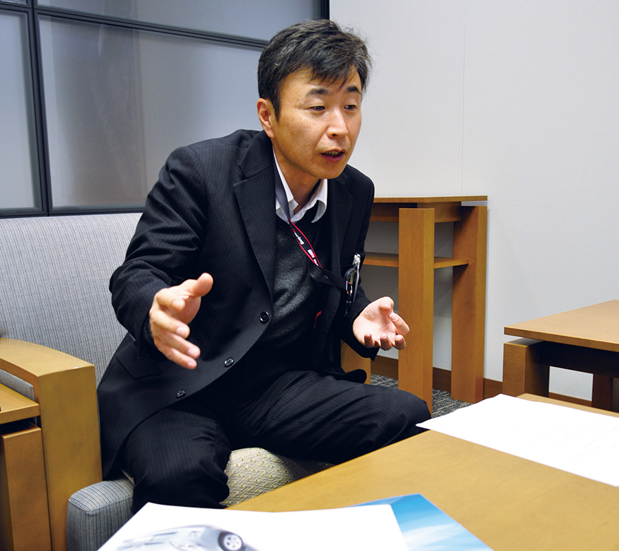 トヨタ自動車株式会社人材開発部 採用・計画室 長村上 秀一さん　顔写真