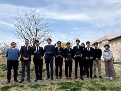 26卒業式_B4集合写真