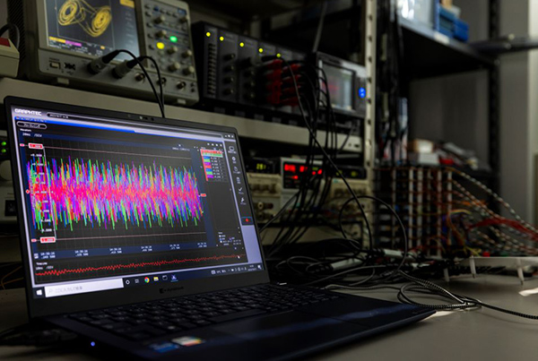 Control of Nonlinear Systems Using Time Delays