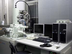 JSM-7001F