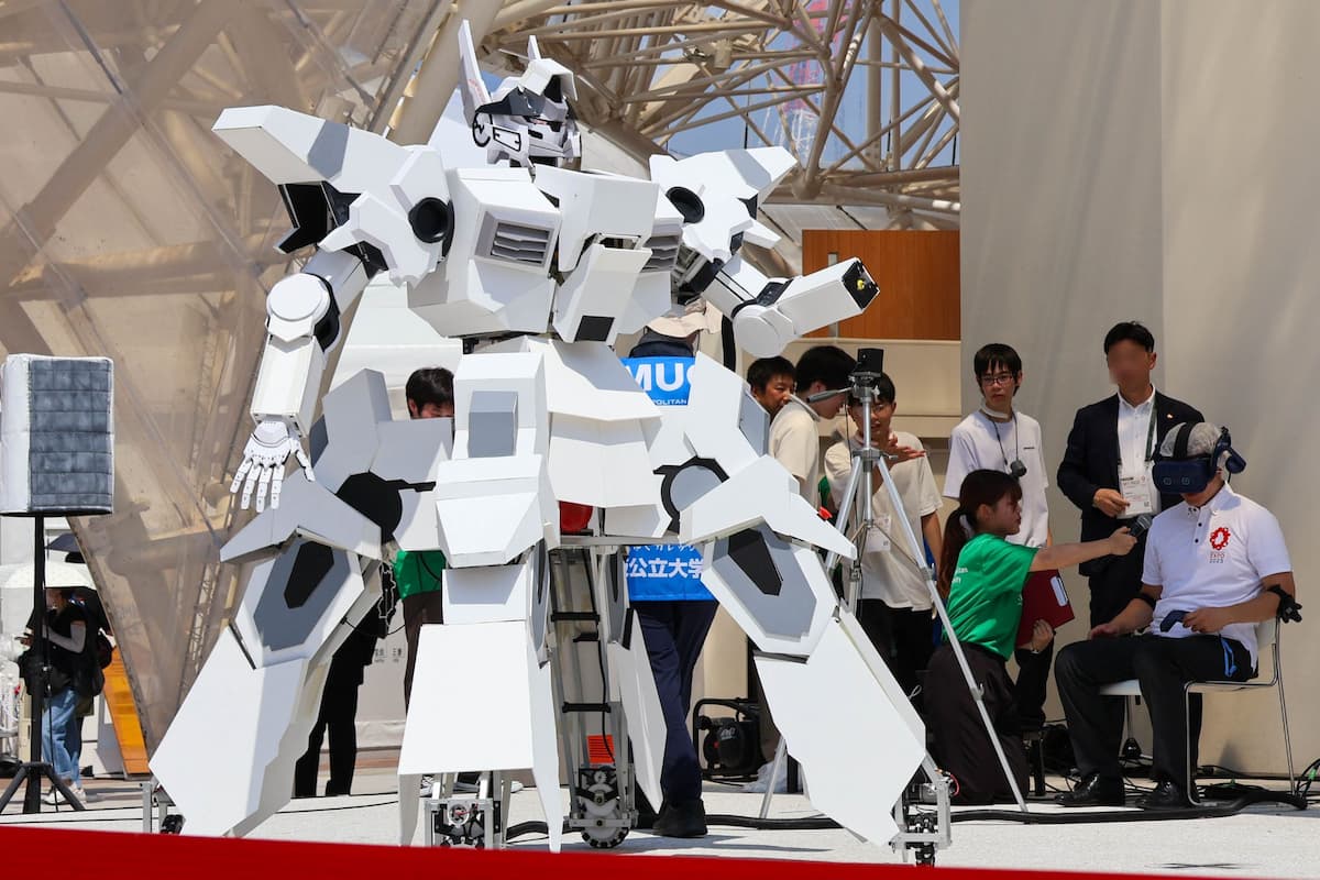 258030_expo02