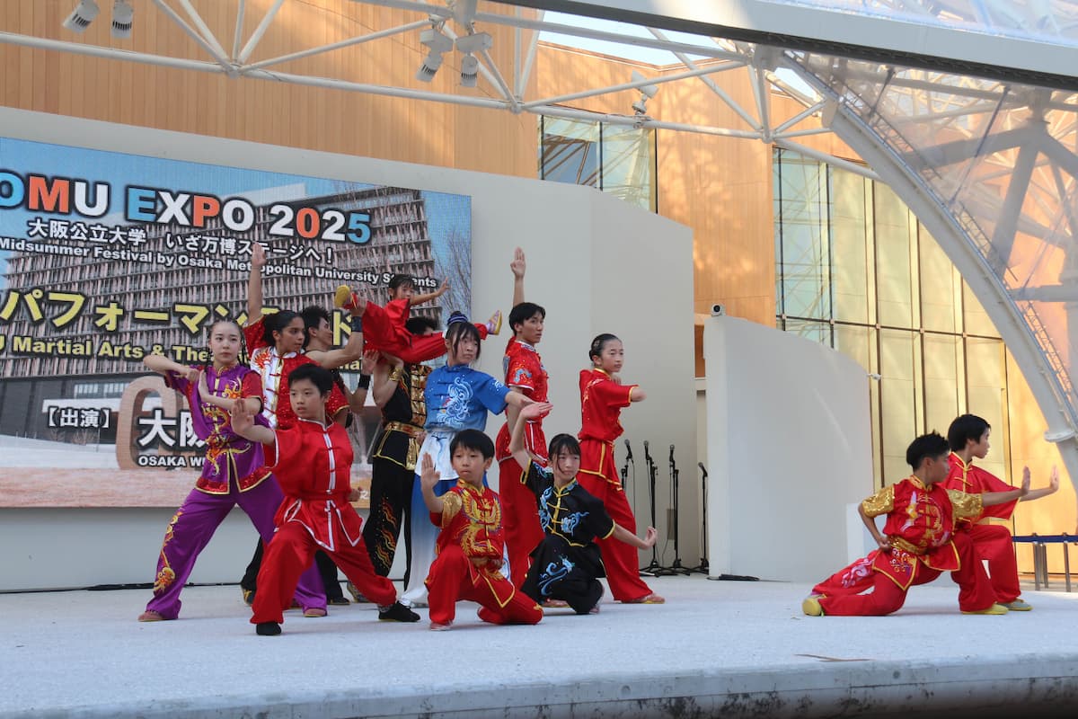 258030_expo09.jpg