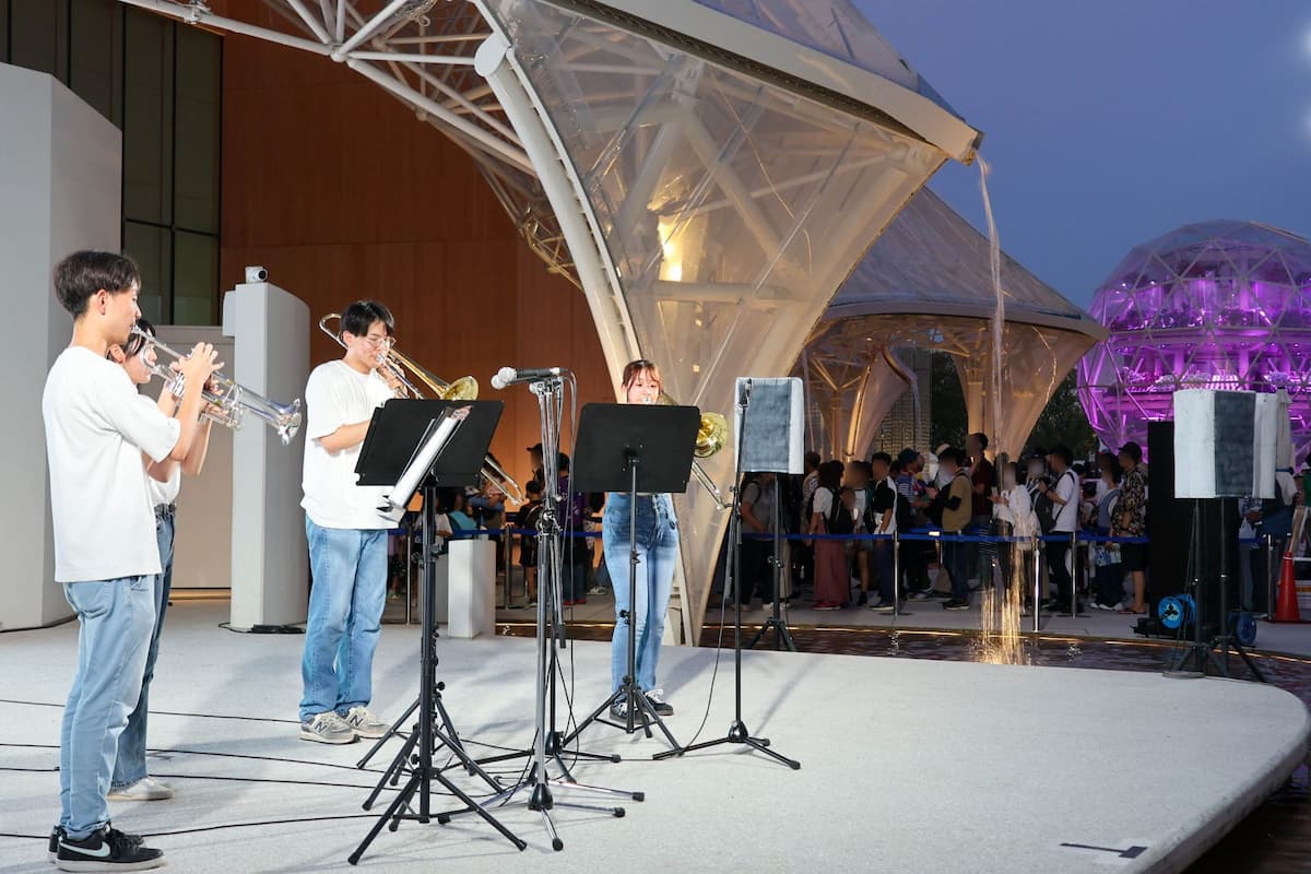 258030_expo14.jpg
