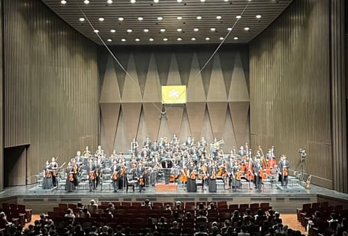 交響楽団 演奏
