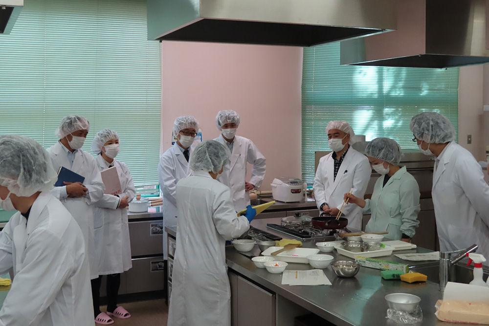 expo_topics_curry_sisaku_2