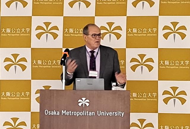 ロバート氏