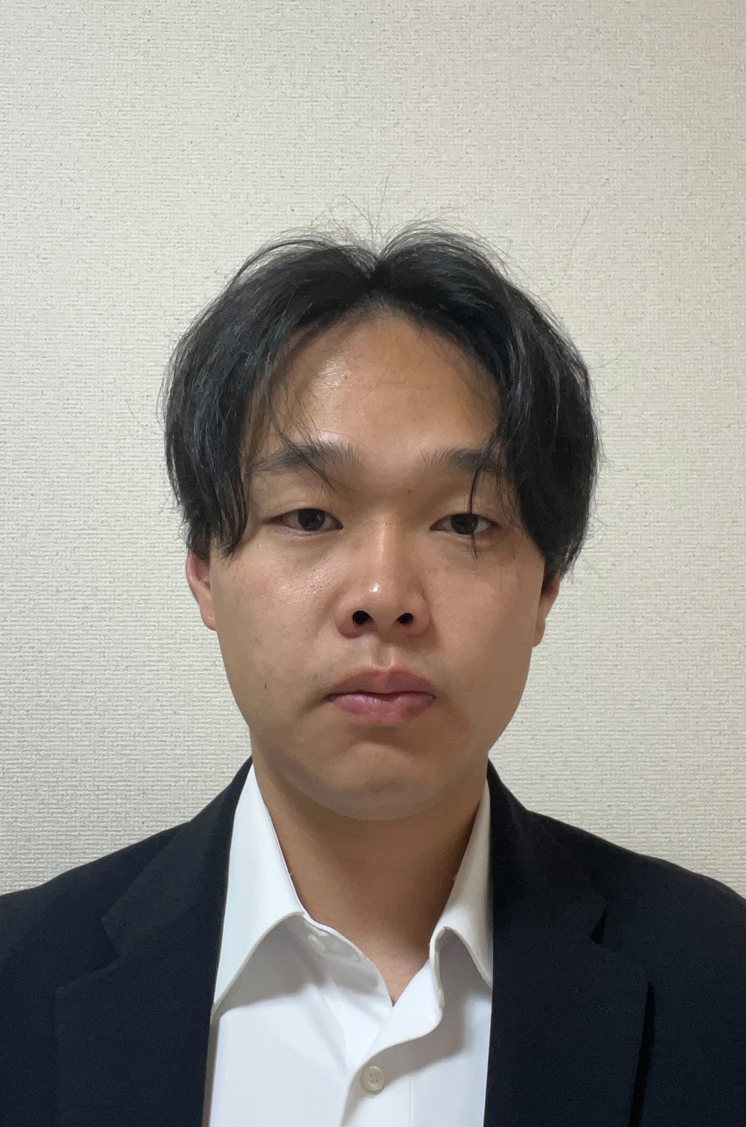吉岡 舜 特任助教