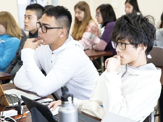 海外の学生と共に学ぶために必要な科目