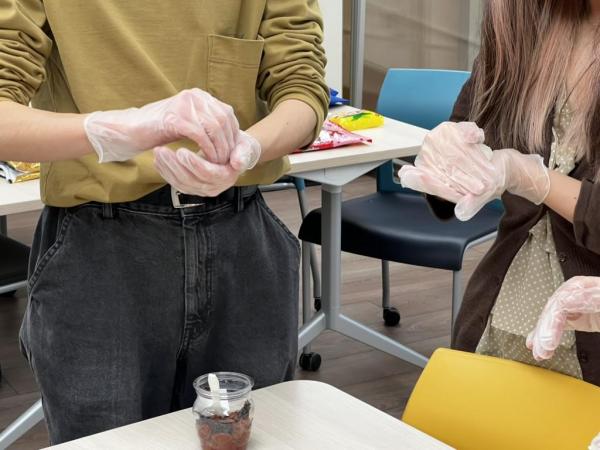 2025年度NY研修②リーマン大学おにぎり