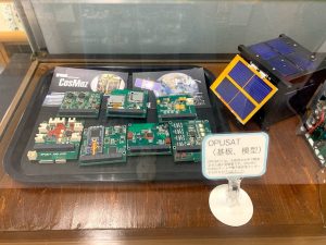 図書館展示2-300x225