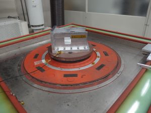 振動試験3-300x225
