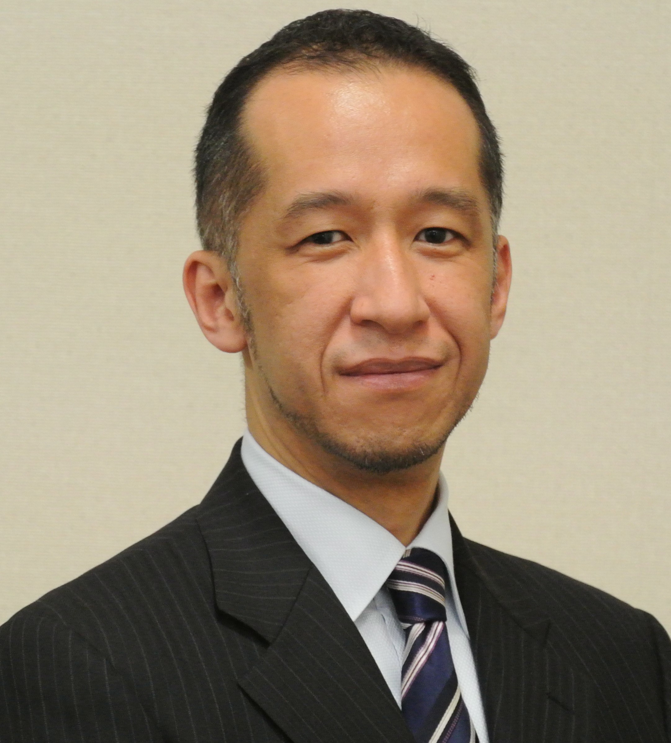 大学院法学研究科法曹養成専攻長 杉本 好央