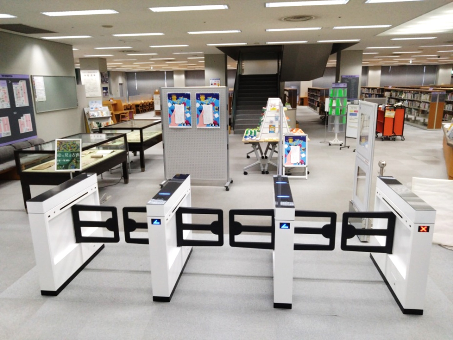 入館方法