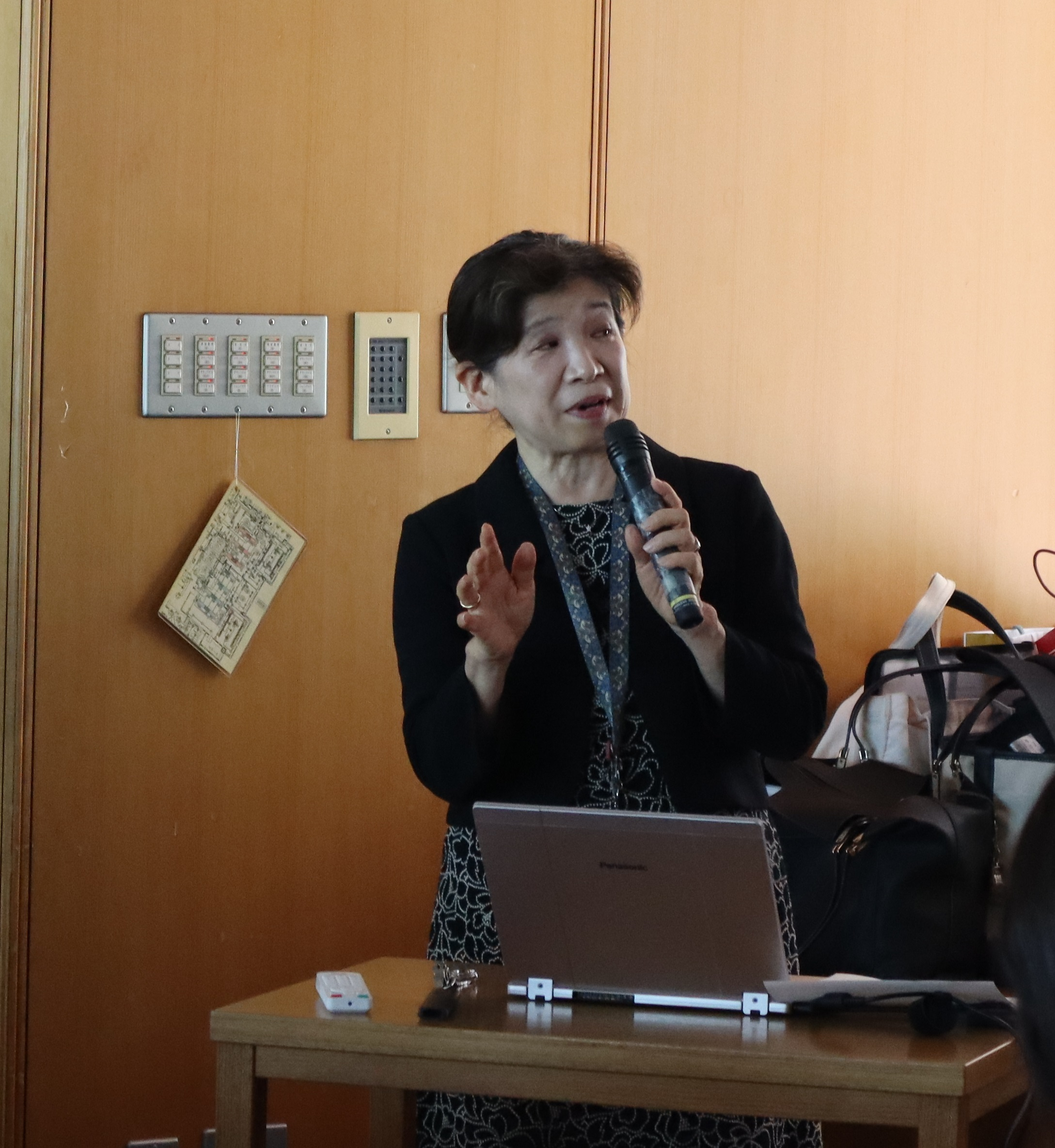 2_篠田学科長