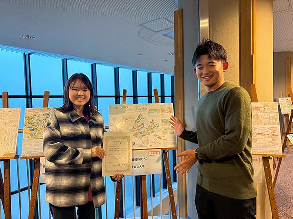 LINE_ALBUM_研究室の日常_251202_1