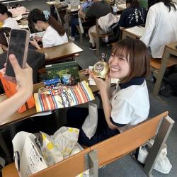 新ひなこ