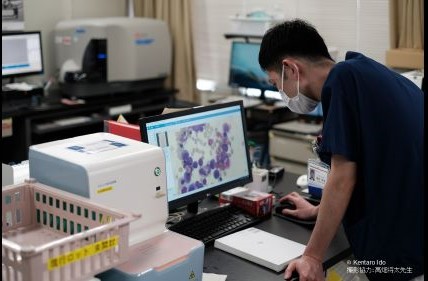 セラビジョンを使用して復習する様子