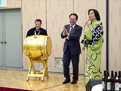 懇親会では河内屋菊水丸さん一座が会場を盛り上げてくださいました
