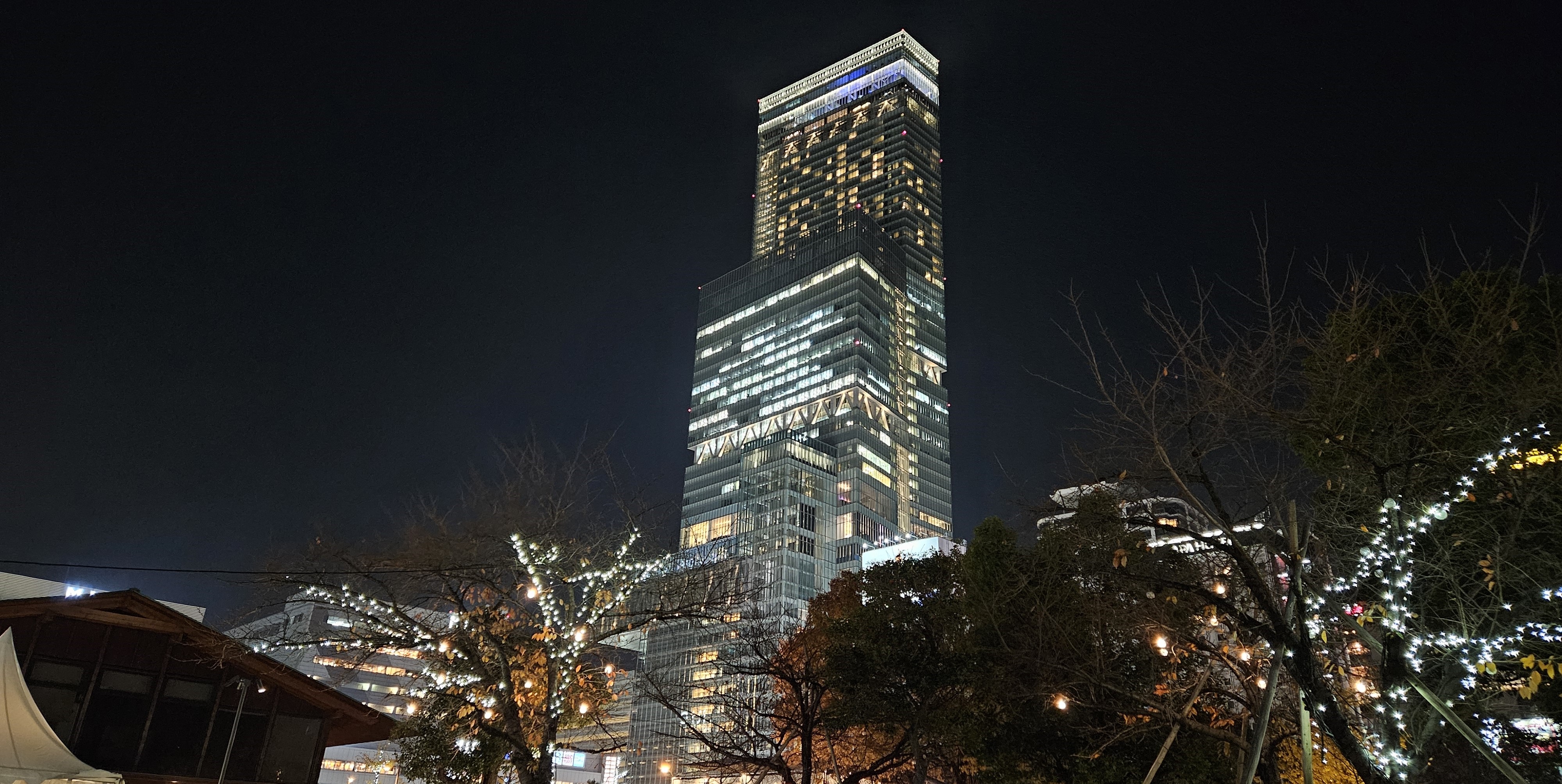 夜の阿倍野ハルカス