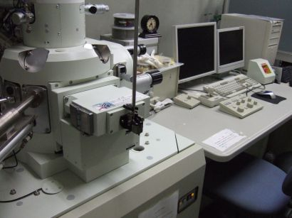 34.電界放射型走査電子顕微鏡