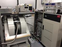 QバンドパルスESR装置