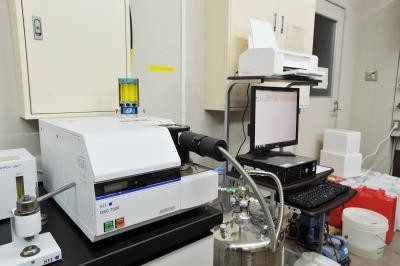 高感度型示差走査熱量計（DSC）