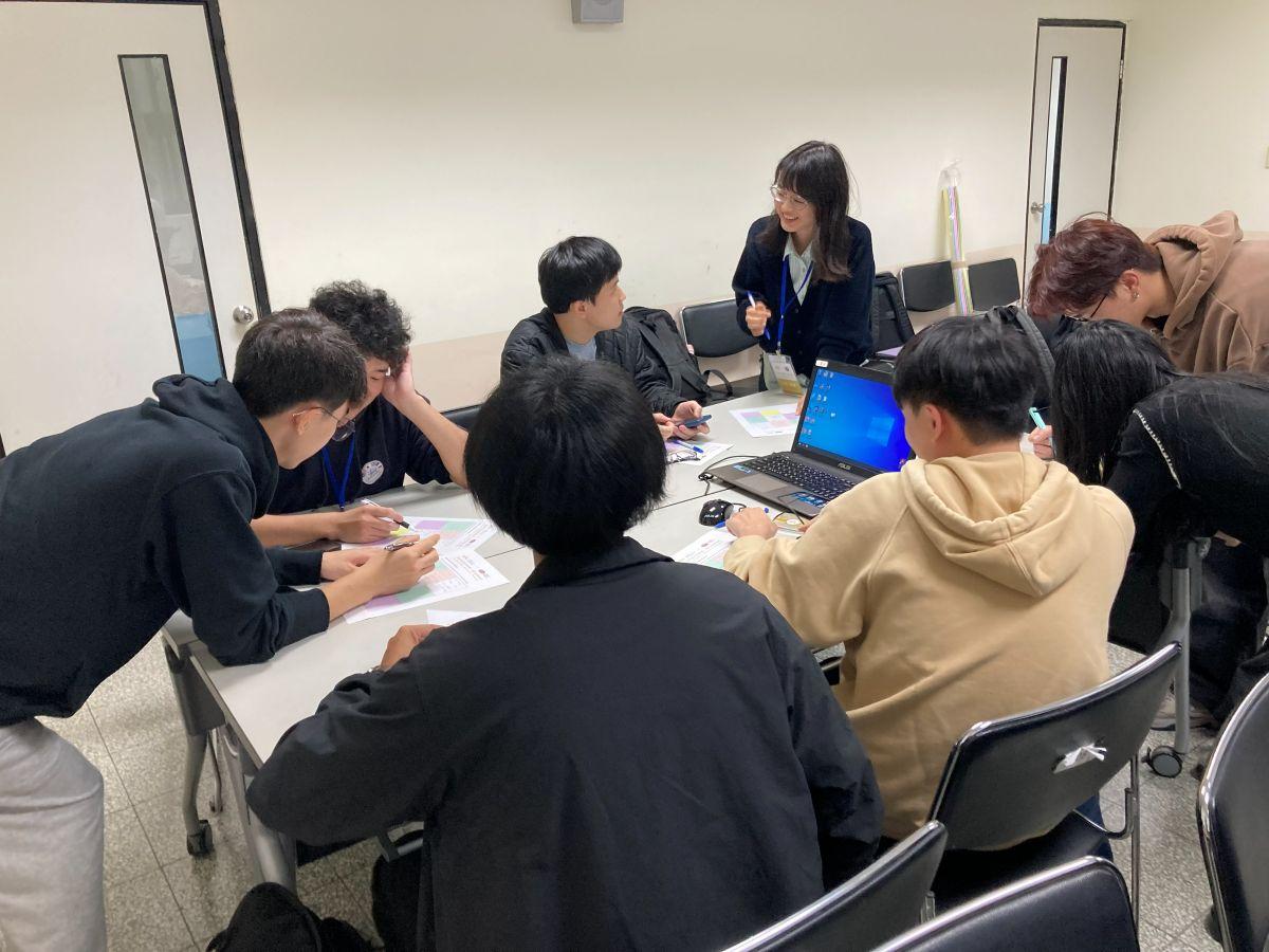 台湾の学生との文化交流