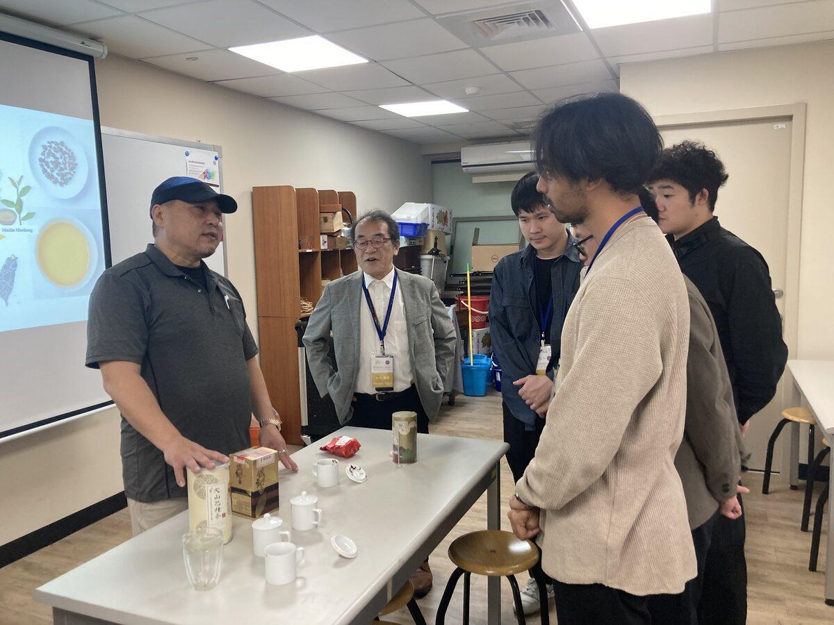 NTNUで台湾茶産業の生産と消費に関する講義