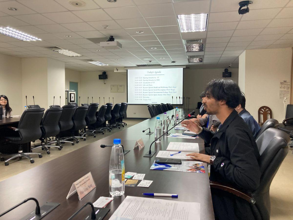 台北市立大学の研究交流会での質疑応答