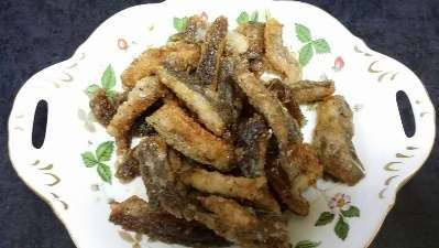 アカシタのエンガワの唐揚げ