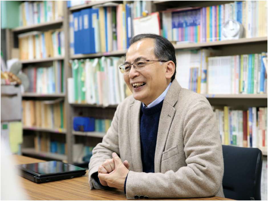 伊井 直比呂　教授