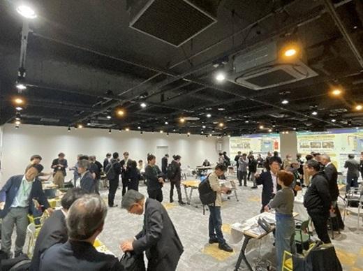 OMUSUVI_futureroom_01