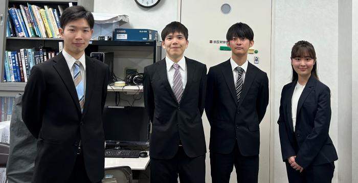 4人2_トリミング 
